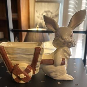 Charming vintage Cream and Brown Rabbit Planter 7” x 9”